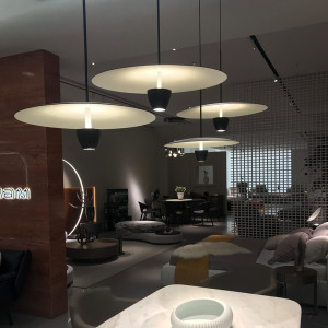 Lampa wisząca Ufo M czarna LED CCT