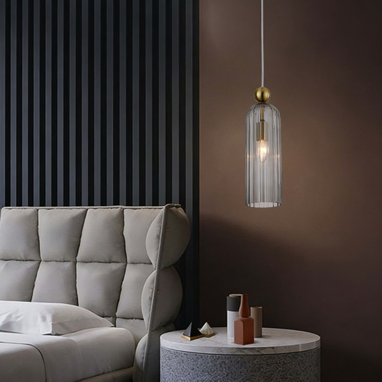 Lampa sufitowa Piega ze szklanym dymionym kloszem i złotymi detalami - 13623