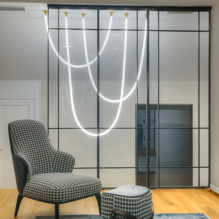 Lampa Rope Light z białą akrylową liną i złotymi detalami - 14705