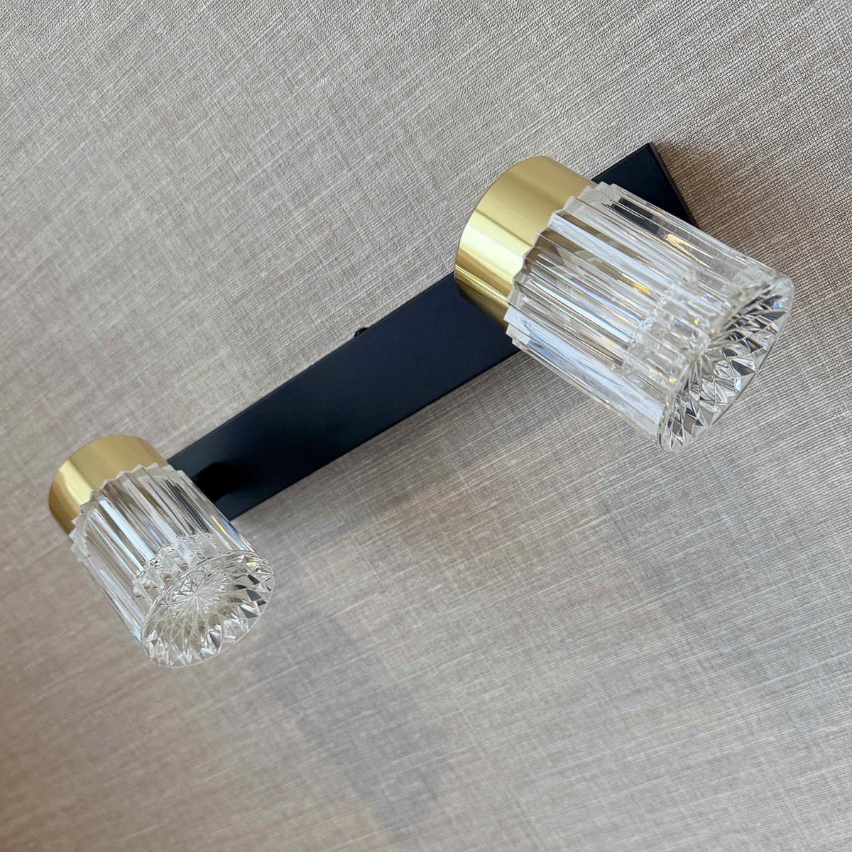 Spot Erovia 2 złoty ze zintegrowanym źródłem LED Light Prestige